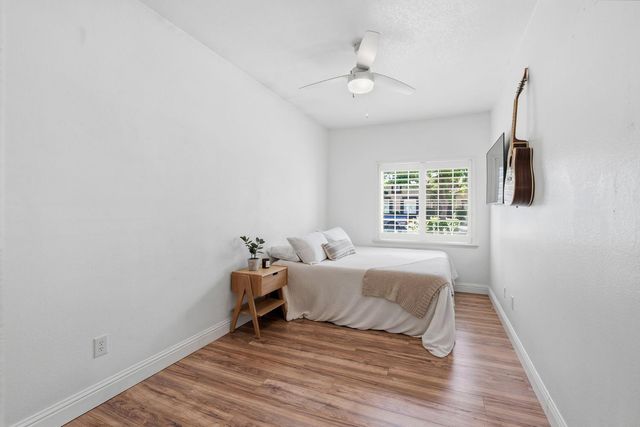 1740 N Mckelvy Avenue, Clovis, CA 93619