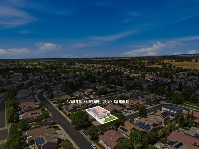 1740 N Mckelvy Avenue, Clovis, CA 93619