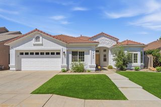 1740 N Mckelvy Avenue, Clovis, CA 93619