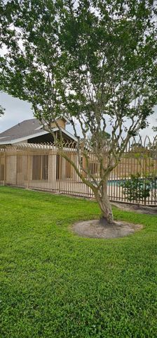 6171 Dryad Drive, Houston, TX 77035