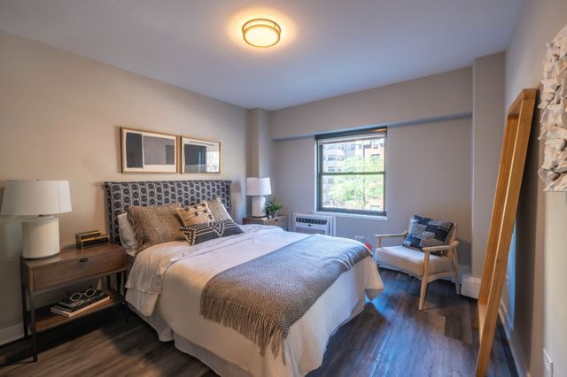 5815 N Sheridan Road 1103, Chicago, IL 60660