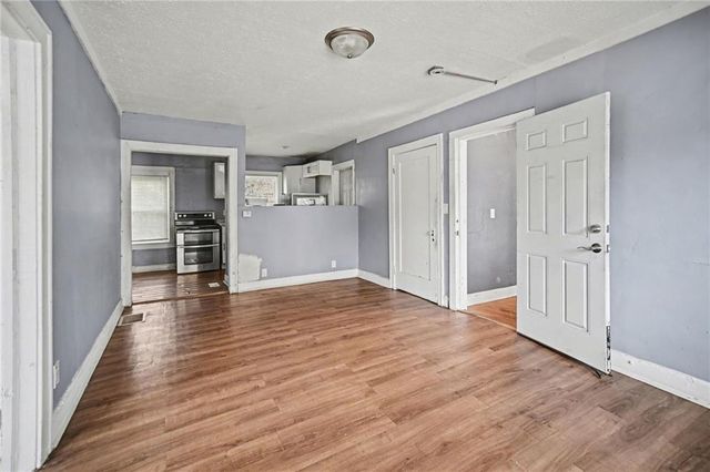 912 Bales Avenue, Kansas City, MO 64124