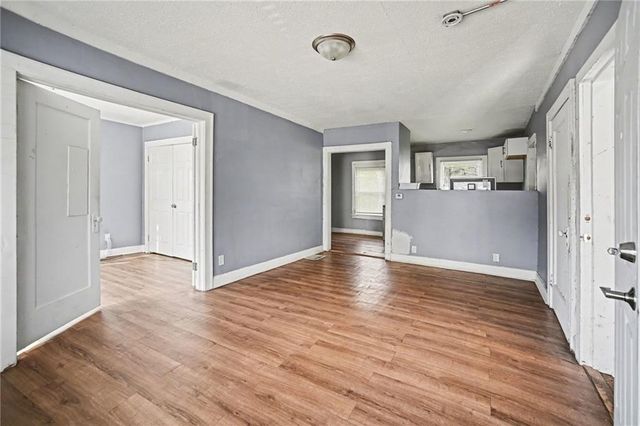 912 Bales Avenue, Kansas City, MO 64124