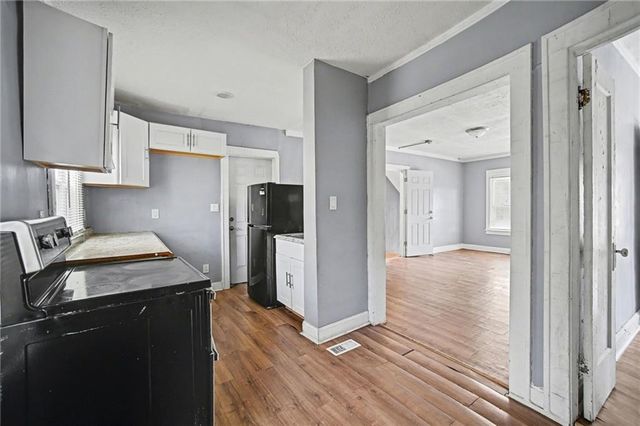 912 Bales Avenue, Kansas City, MO 64124
