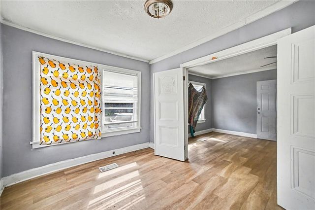 912 Bales Avenue, Kansas City, MO 64124