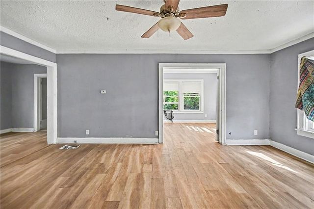 912 Bales Avenue, Kansas City, MO 64124