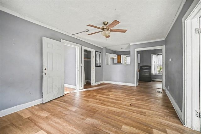 912 Bales Avenue, Kansas City, MO 64124