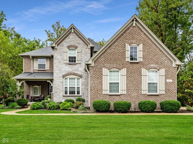 2837 E High Grove Circle, Zionsville, IN 46077
