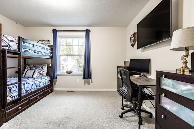 2837 E High Grove Circle, Zionsville, IN 46077