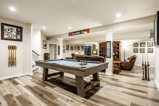 2837 E High Grove Circle, Zionsville, IN 46077