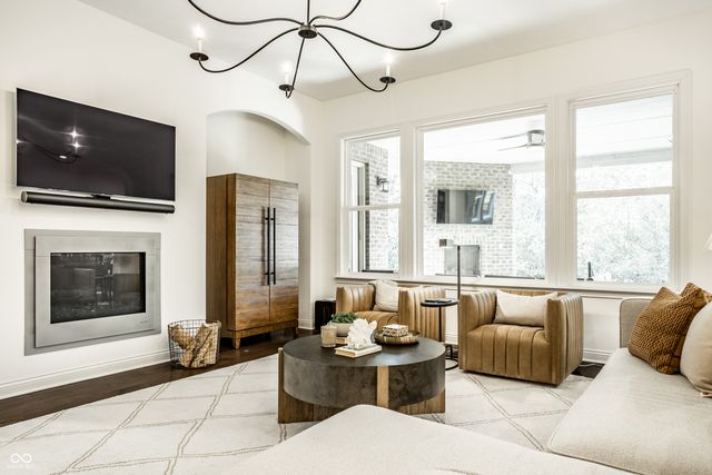 2837 E High Grove Circle, Zionsville, IN 46077