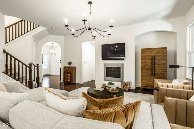 2837 E High Grove Circle, Zionsville, IN 46077