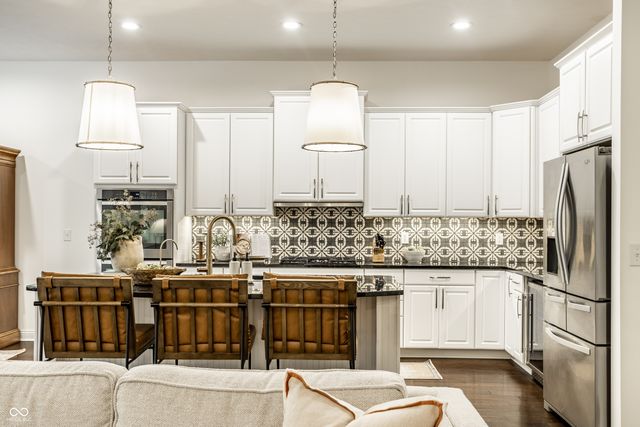 2837 E High Grove Circle, Zionsville, IN 46077