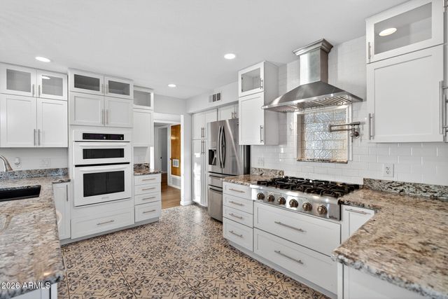 13429 N 29th Place, Phoenix, AZ 85032