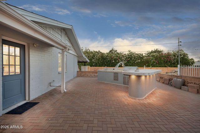 13429 N 29th Place, Phoenix, AZ 85032