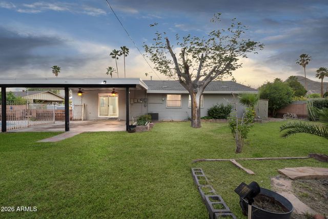 13429 N 29th Place, Phoenix, AZ 85032