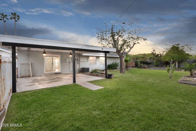 13429 N 29th Place, Phoenix, AZ 85032