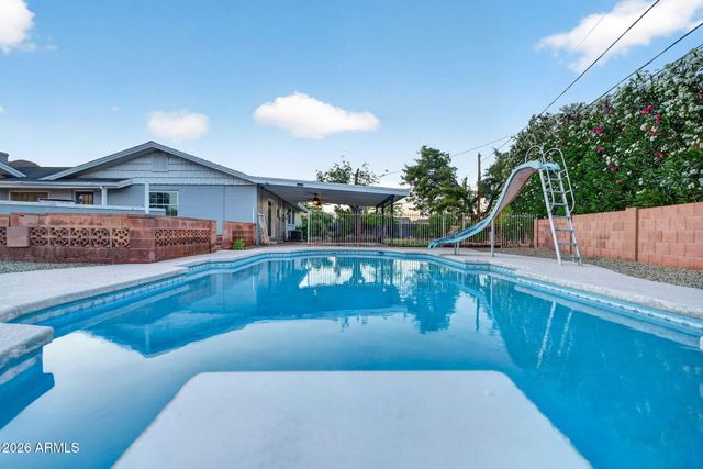 13429 N 29th Place, Phoenix, AZ 85032