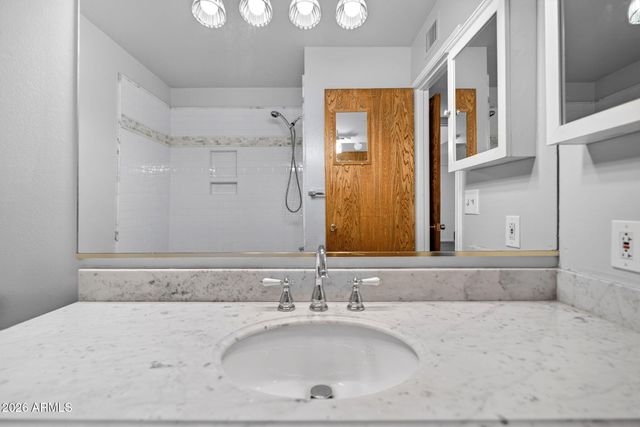 13429 N 29th Place, Phoenix, AZ 85032