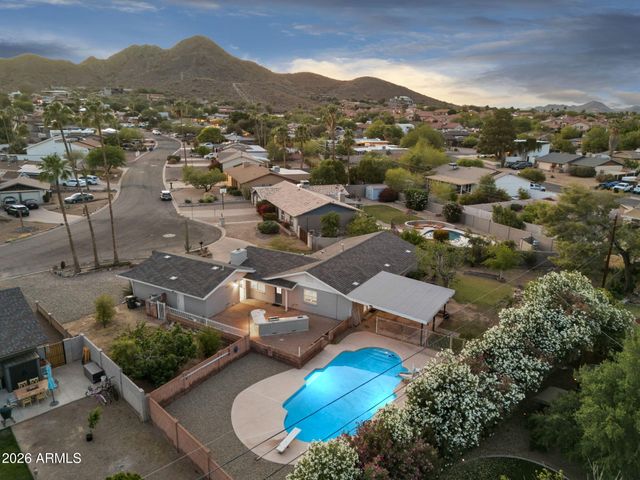 13429 N 29th Place, Phoenix, AZ 85032