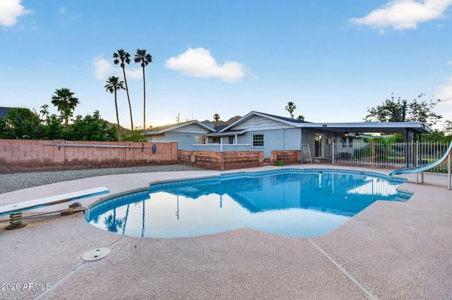 13429 N 29th Place, Phoenix, AZ 85032