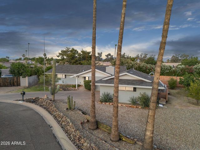 13429 N 29th Place, Phoenix, AZ 85032