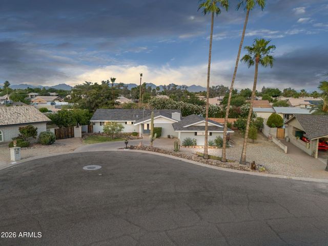 13429 N 29th Place, Phoenix, AZ 85032