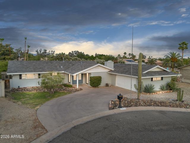 13429 N 29th Place, Phoenix, AZ 85032