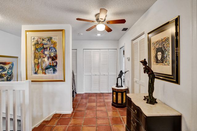 10303 N Andover Coach Ln Apt B1, Lake Worth Beach, FL 33449