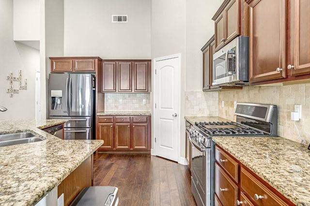 5286 N Maruyama Avenue, Fresno, CA 93723