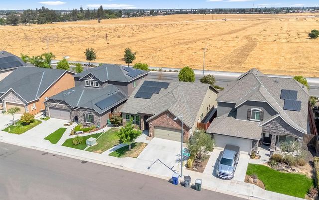 5286 N Maruyama Avenue, Fresno, CA 93723