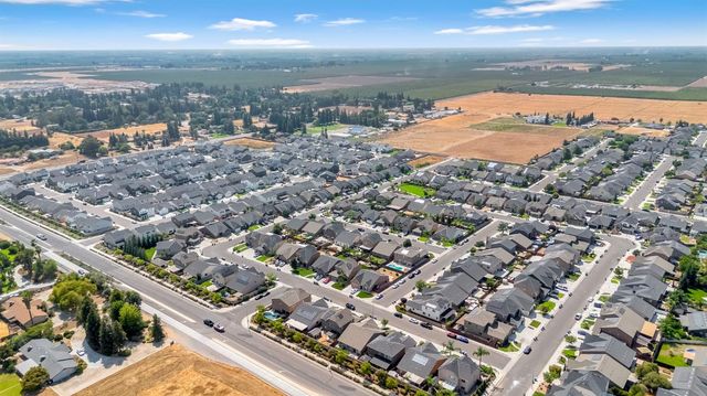 5286 N Maruyama Avenue, Fresno, CA 93723