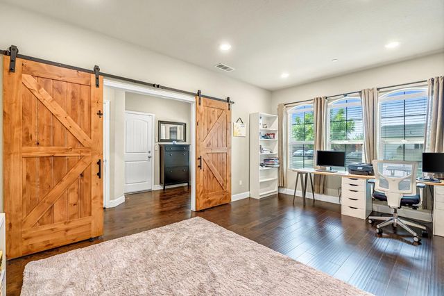 5286 N Maruyama Avenue, Fresno, CA 93723