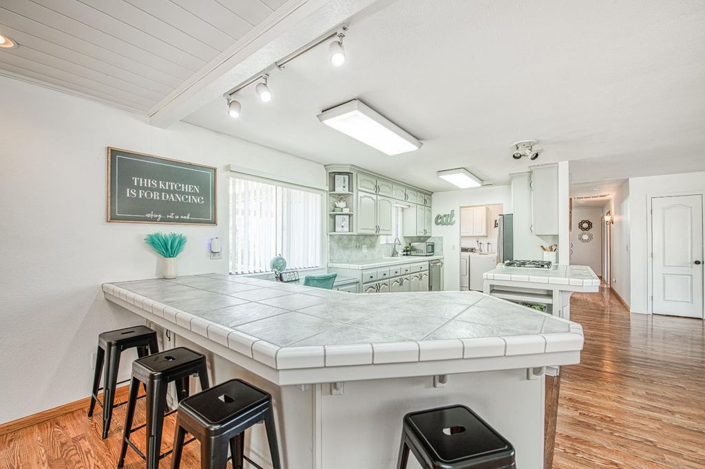 Image 12 of property listing at 16861 Morgan Canyon Road, Prather, CA 93651