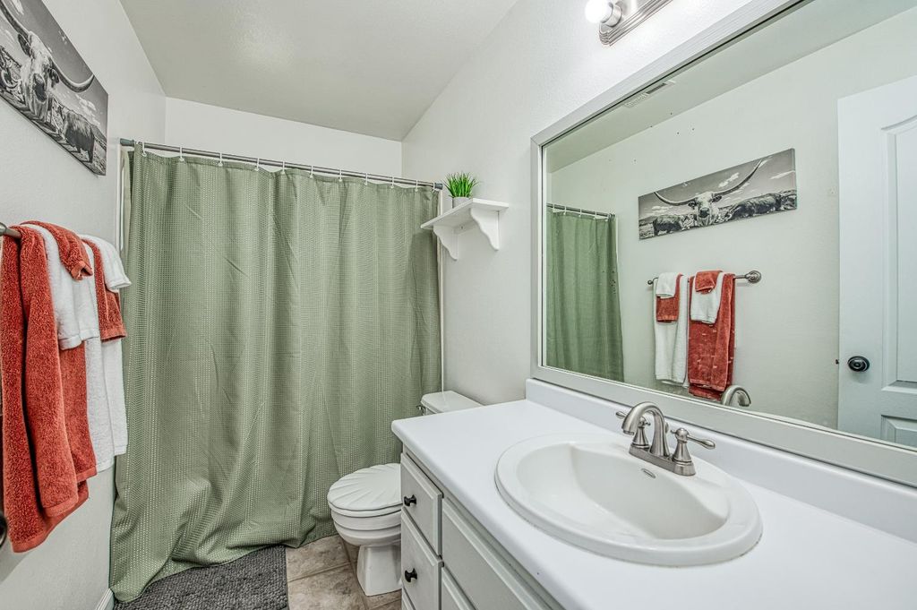 Image 26 of property listing at 16861 Morgan Canyon Road, Prather, CA 93651