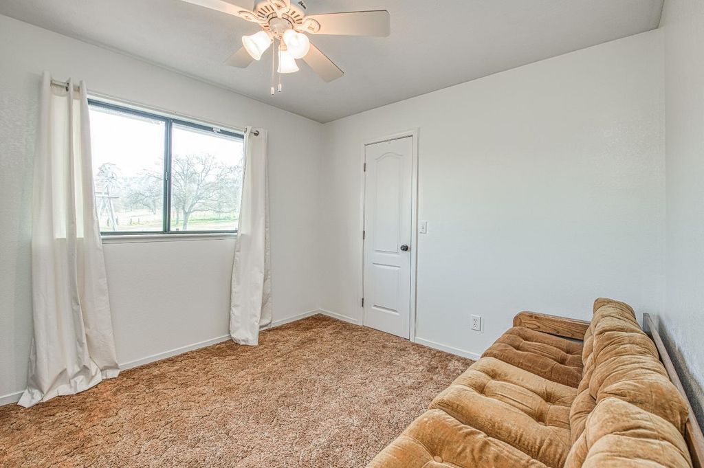 Image 27 of property listing at 16861 Morgan Canyon Road, Prather, CA 93651