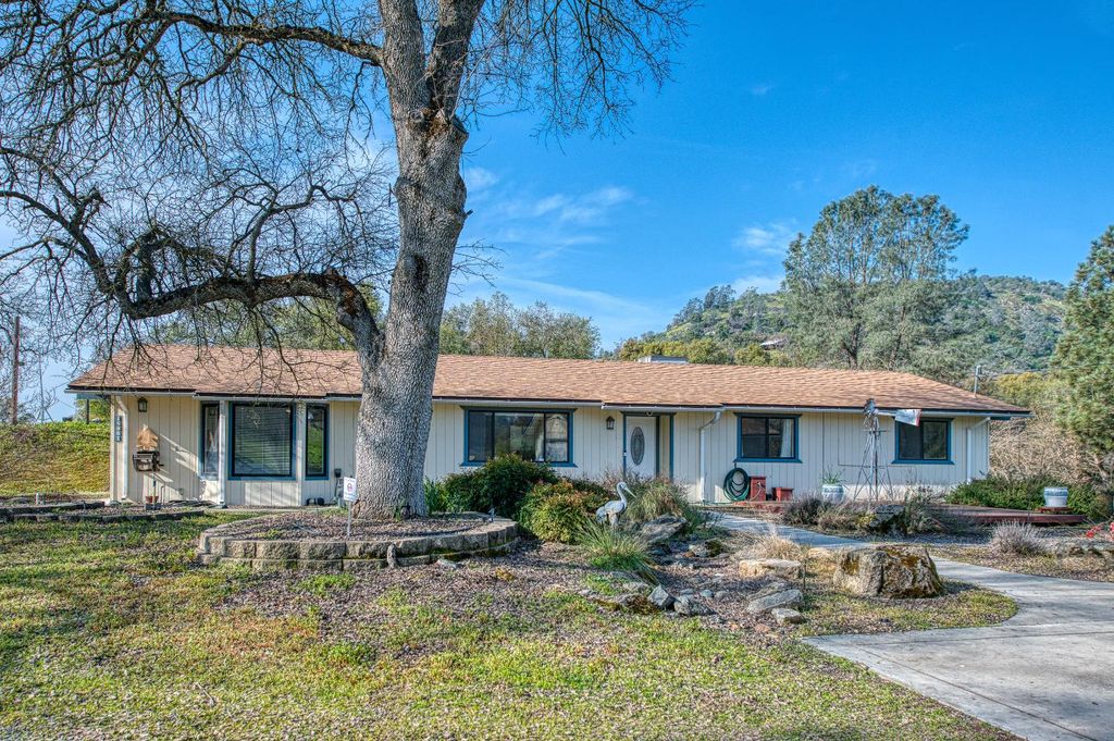 Image 40 of property listing at 16861 Morgan Canyon Road, Prather, CA 93651