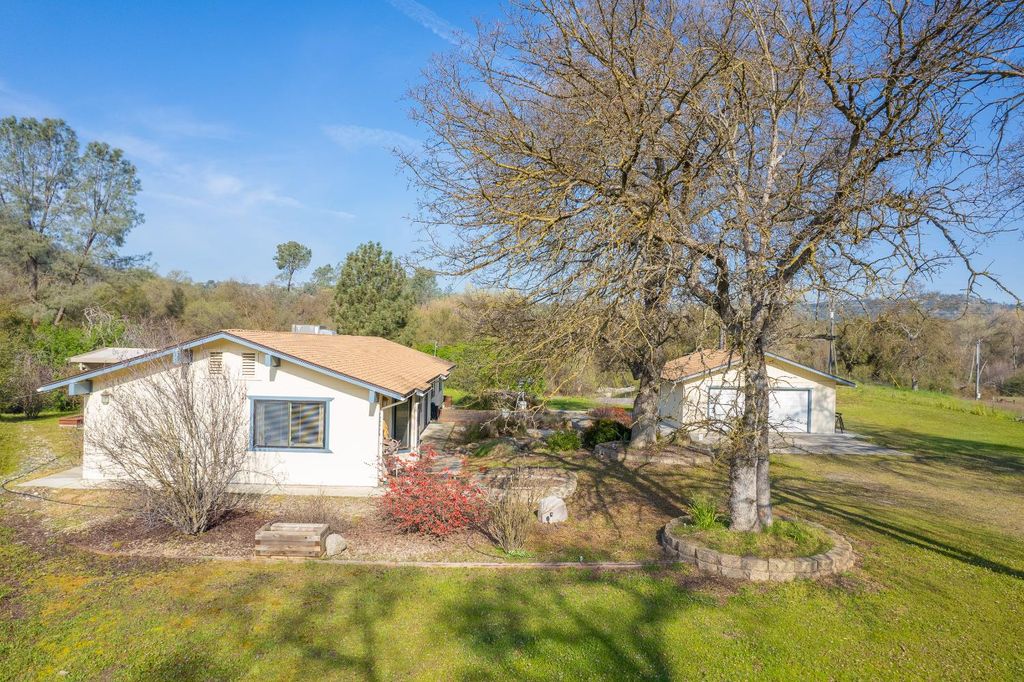 Image 70 of property listing at 16861 Morgan Canyon Road, Prather, CA 93651