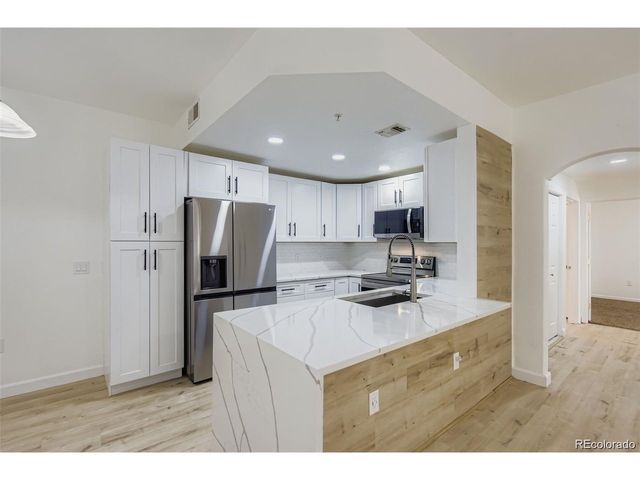 7440 S Blackhawk St 15-103, Englewood, CO 80112