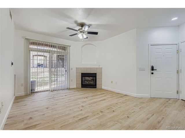 7440 S Blackhawk St 15-103, Englewood, CO 80112