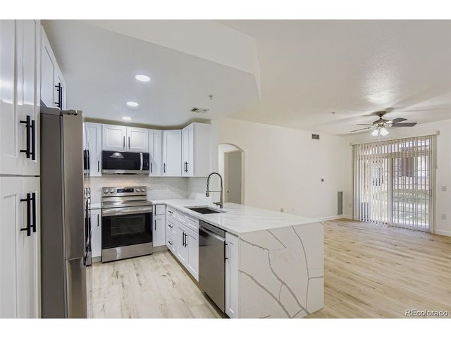 7440 S Blackhawk St 15-103, Englewood, CO 80112