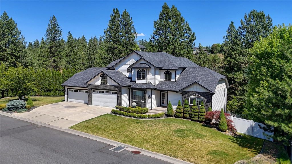 7302 N Quamish Dr, Spokane, WA 99208