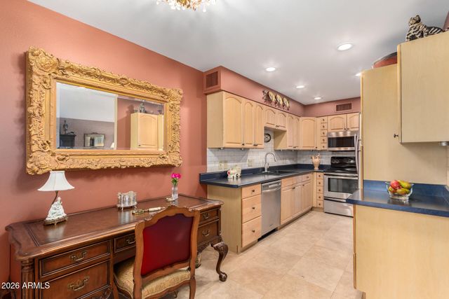 4800 N 68TH Street 137, Scottsdale, AZ 85251