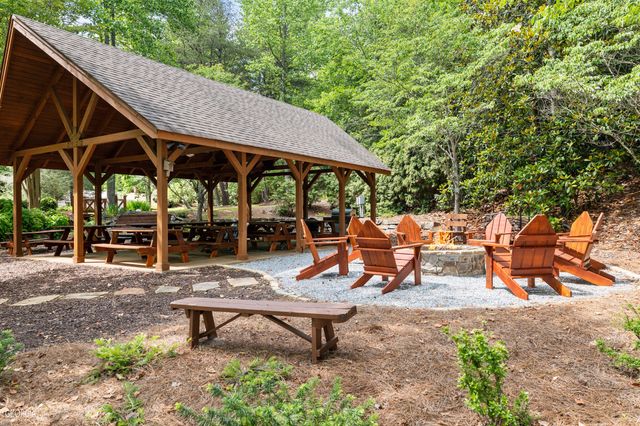 214 Chimney Ridge, Cleveland, GA 30528