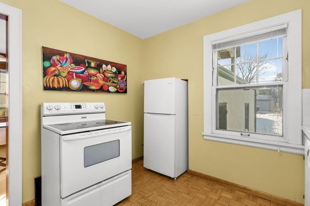 1053 Smith Avenue S, West Saint Paul, MN 55118