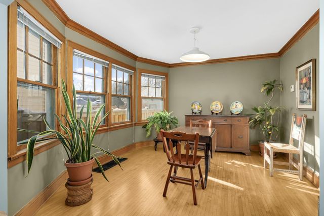 1053 Smith Avenue S, West Saint Paul, MN 55118