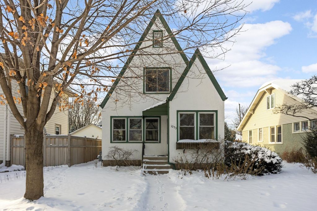 1053 Smith Avenue S, West Saint Paul, MN 55118