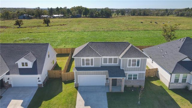 5903 SW Coywolf Street, Bentonville, AR 72713