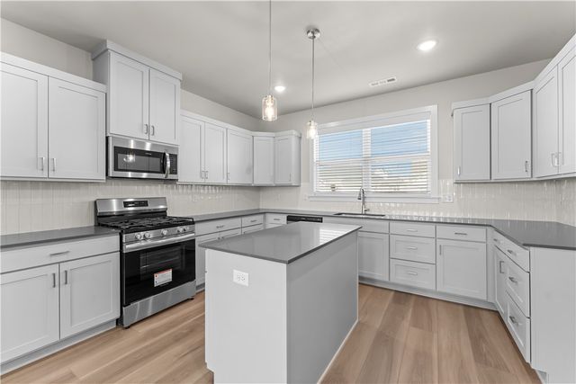 5903 SW Coywolf Street, Bentonville, AR 72713