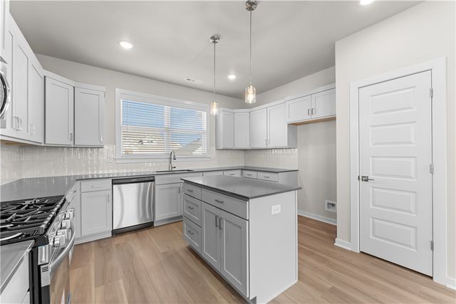 5903 SW Coywolf Street, Bentonville, AR 72713